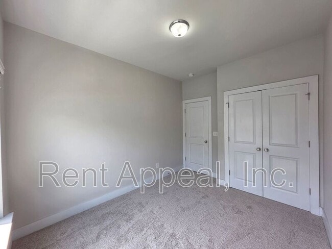 Building Photo - 3779 Oxford Cir