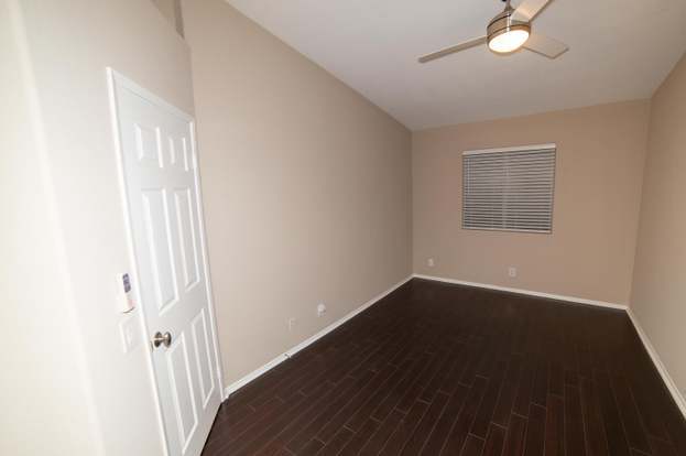 Building Photo - 424 Tava Ln