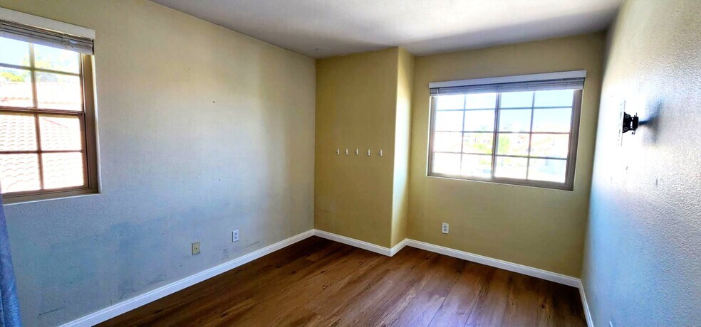 Building Photo - 7320 Penara Pl