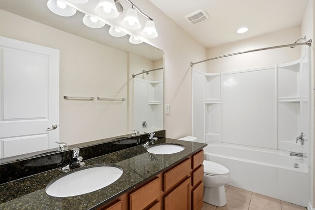 Building Photo - Move-In Ready Gem Near UNCC with Fresh Updates