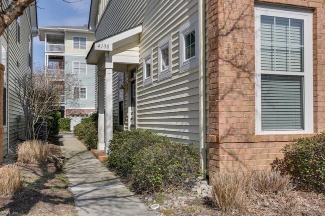 Building Photo - 4138 Seafarer Ave