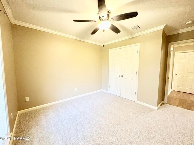 Building Photo - 121 Troubadore Dr