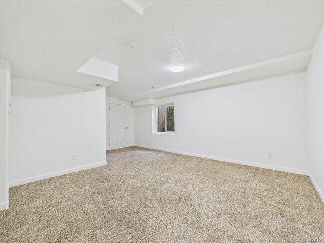 Building Photo - 11624 W 62nd Pl