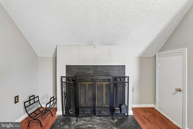 Building Photo - 14122 Lauren Ln