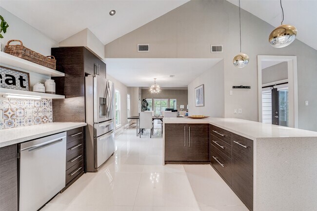 Building Photo - 1371 Beaujolais Ln