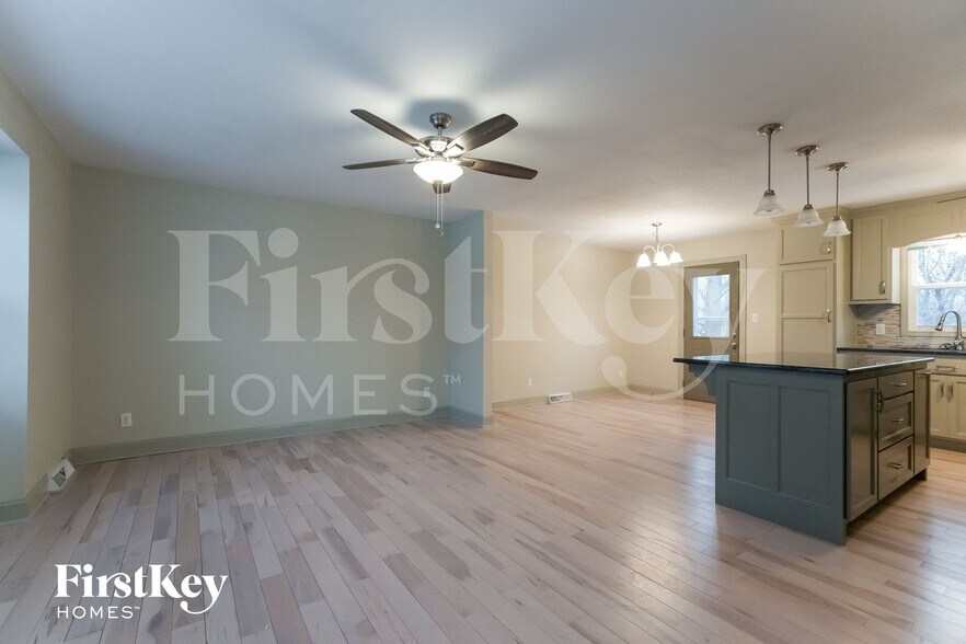 Building Photo - 16512 Greenwald Dr