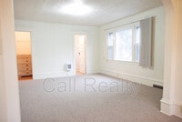 Building Photo - 1028 E Mission Ave