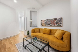 Building Photo - 491 2nd Ave