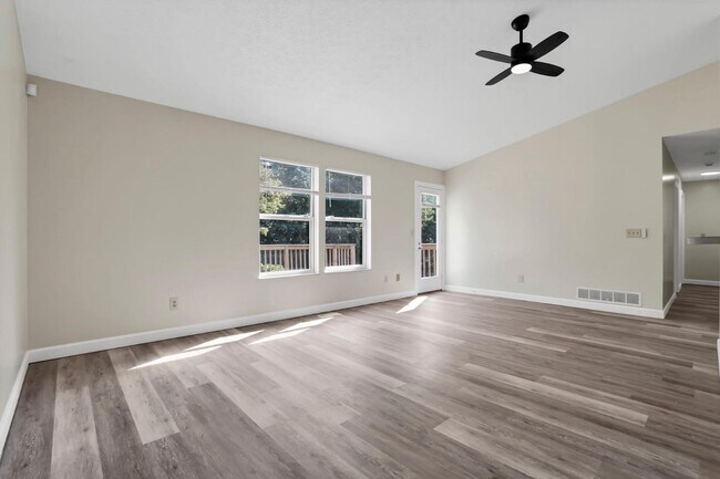 Building Photo - 5541 Mid Day Dr
