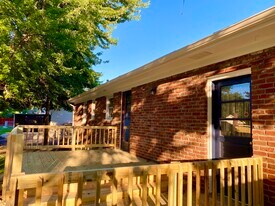 Building Photo - 8003 Broadfern Dr