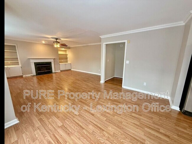 Building Photo - 552 Forest Hill Dr