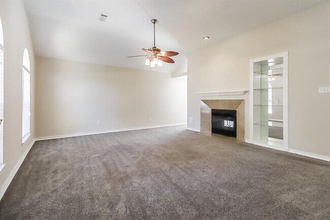 Building Photo - 2622 Eaglenest Ln