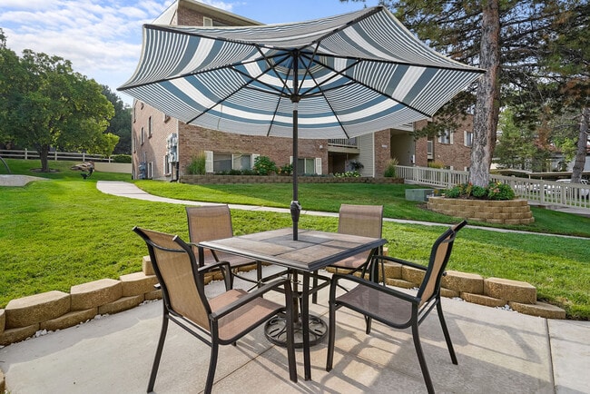 Building Photo - Brighton Park Apartments