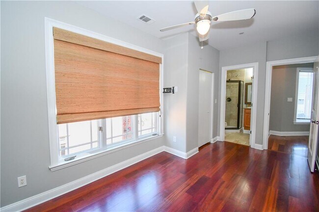 Building Photo - 4 Prichard Way NE