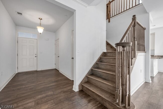 Building Photo - 63 Autumn Way