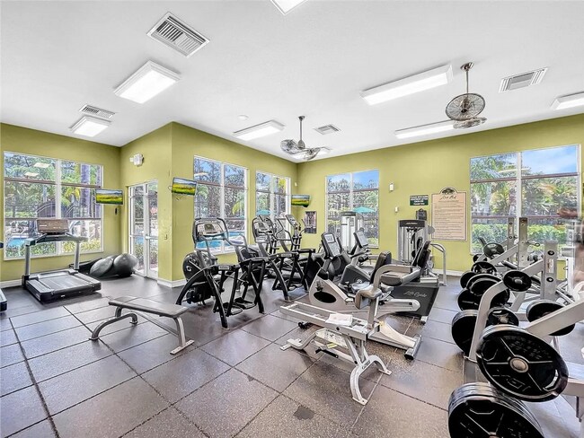 Building Photo - SECTION8 VOUCHER ACCEPTED! Stunning Home at Bay Cedar Ave! 4bed | 3bath