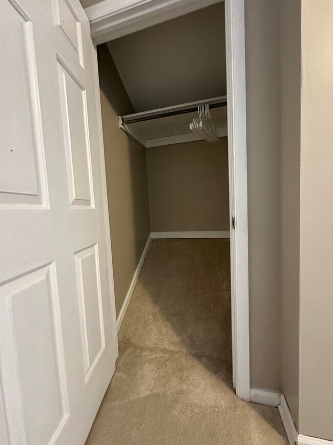 Building Photo - Virginia Beach-Wesleyan Pines Single Famil...