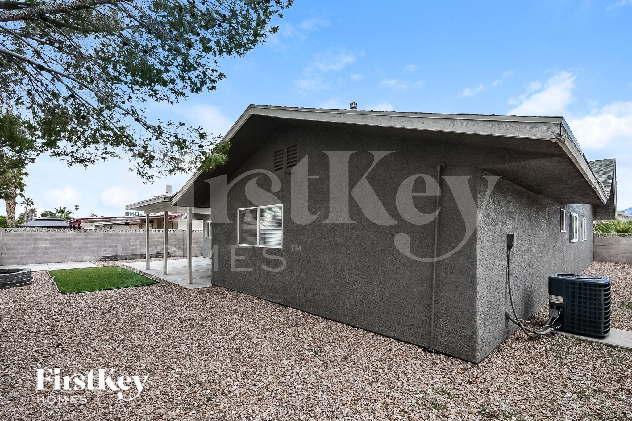 Building Photo - 321 Redstone St