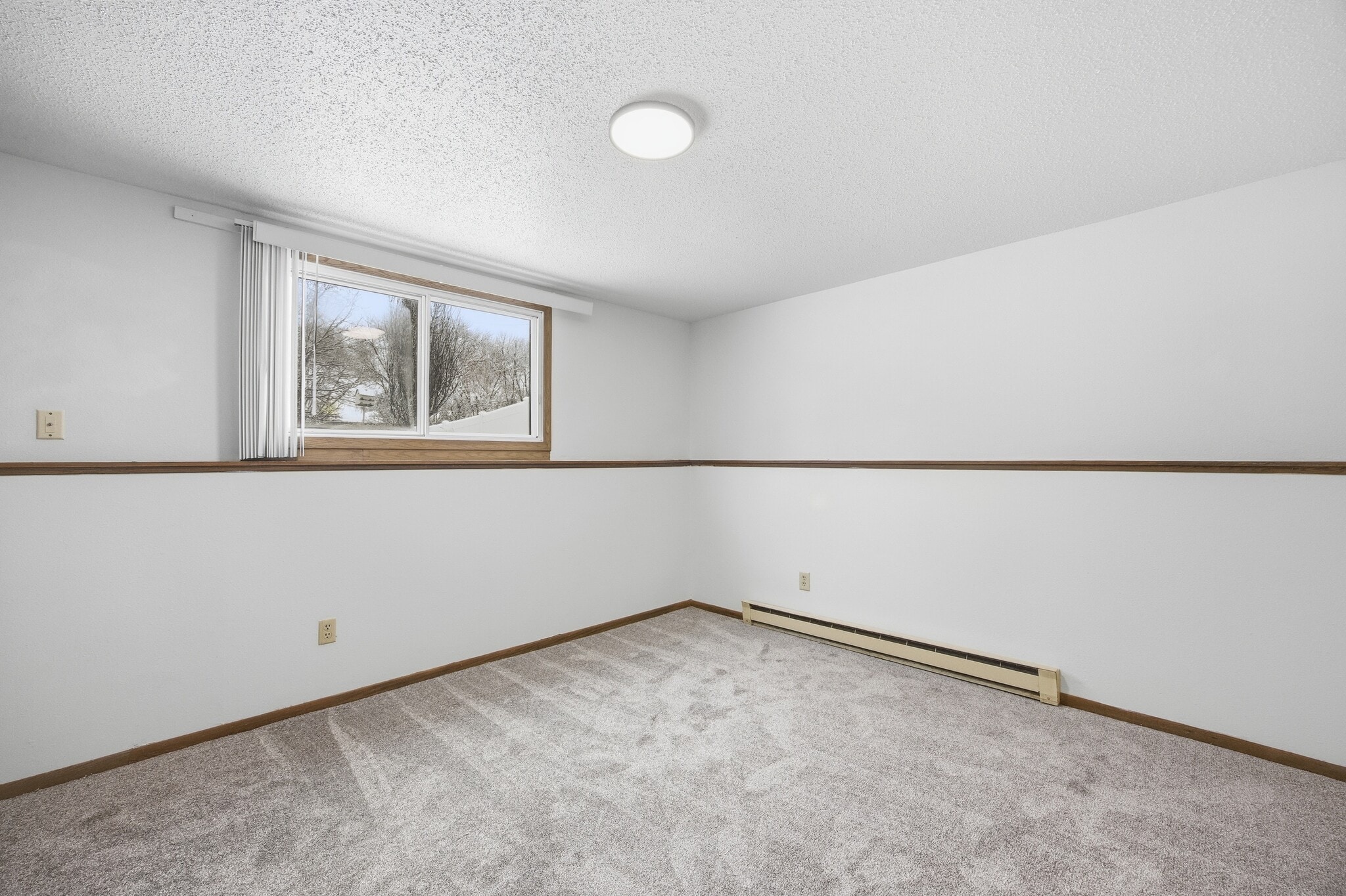 Building Photo - 3223 2nd St N