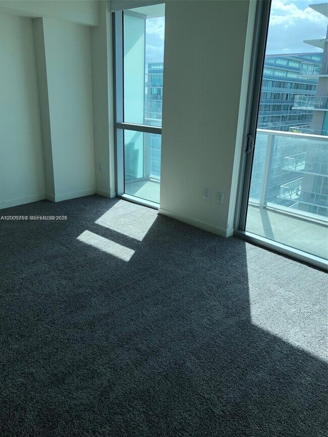 Building Photo - 1100 S Miami Ave