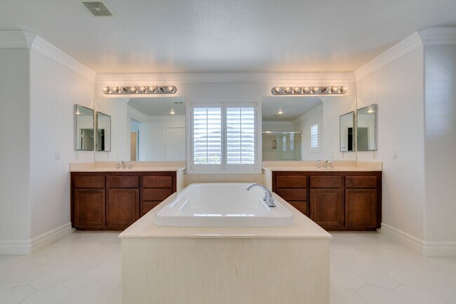 Building Photo - 4104 Freel Peak Ct