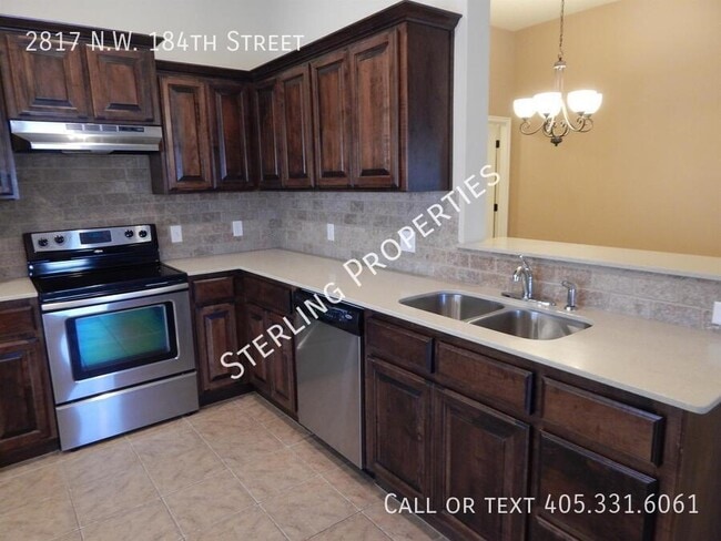Building Photo - 2817 NW 184th St