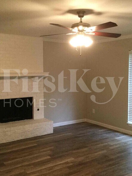 Building Photo - 3900 Brookgate Ct