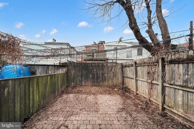 Building Photo - 1613 Laurel St