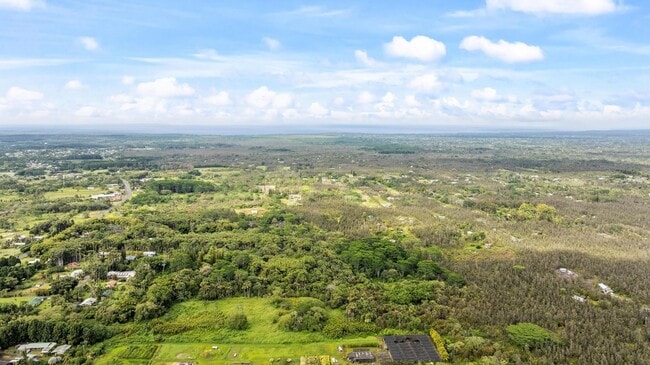 Building Photo - 3 Bedroom / 2.5 Bath Home with 20 Acres of...