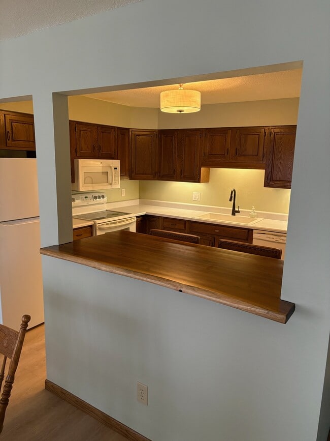 Building Photo - 1120 49th St