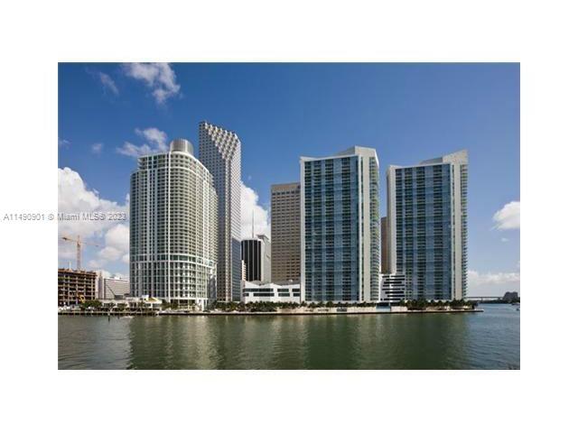 Primary Photo - 300 S Biscayne Blvd