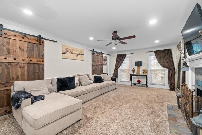 Building Photo - 2339 Milstead Cir NE