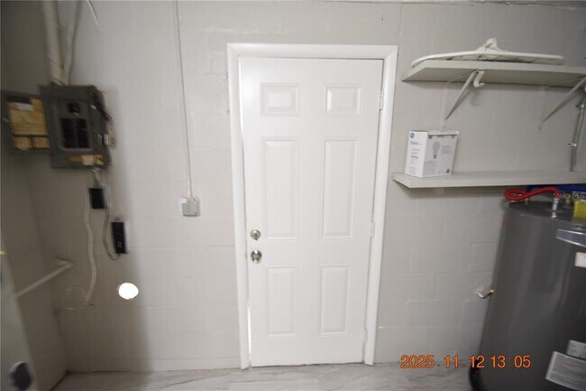 Building Photo - 7317 Dianne Dr