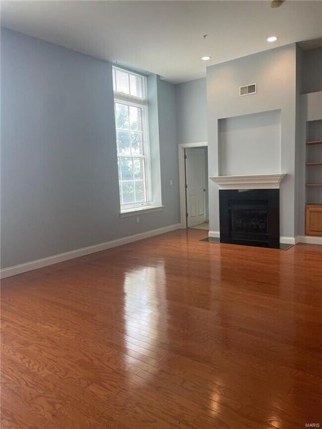 Building Photo - 1515 Lafayette Ave