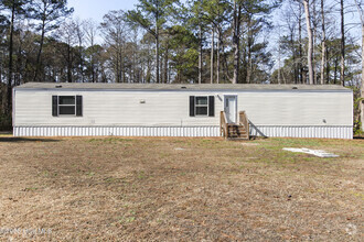 Building Photo - 714 Brownwood Dr