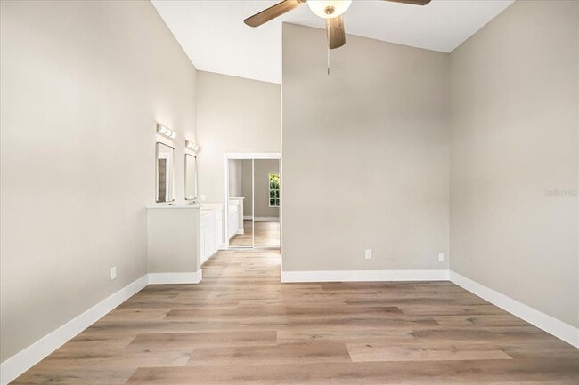 Building Photo - 975 Malden Ct