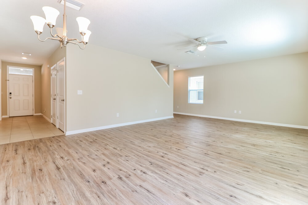 Building Photo - 9274 Watolla Dr