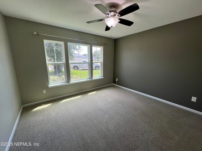 Building Photo - 2618 Salt Lake Dr