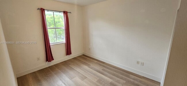 Building Photo - 14716 SW 25th Ln