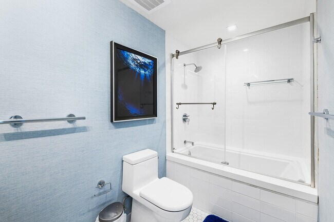 Building Photo - 401 N Birch Rd