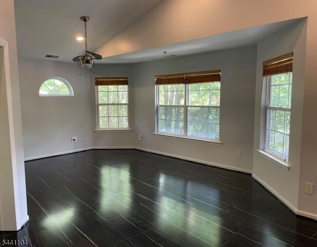 Building Photo - 511 Chatfield Dr