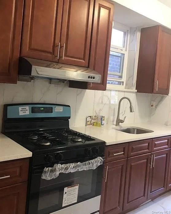 Building Photo - 83-17 Vietor Ave