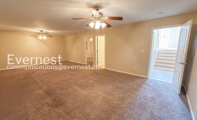 Building Photo - 4 Bed, 3 Bath Home with Garage / Pet-Friendly / Available Now!