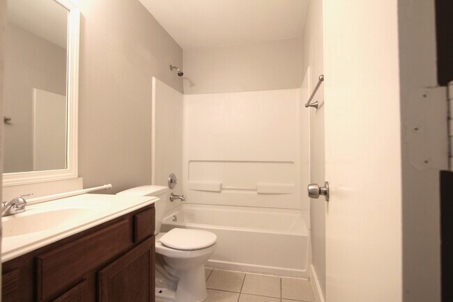 Building Photo - 19507 Winston Hill Dr