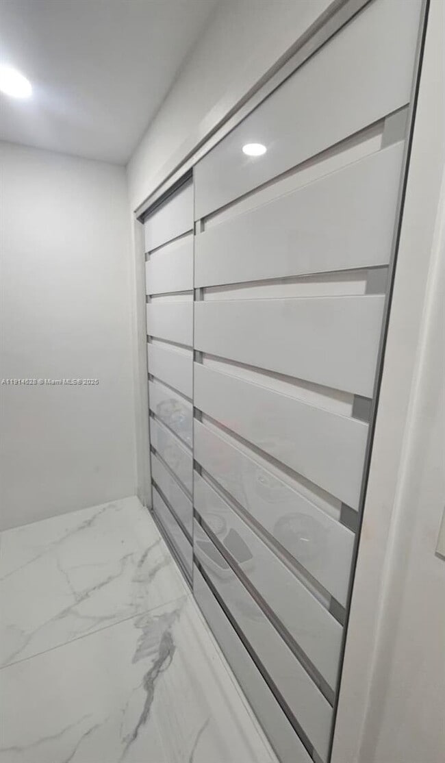 Building Photo - 11417 SW 35th Ln