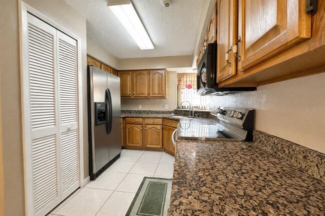 Building Photo - 1108 Dartford Dr