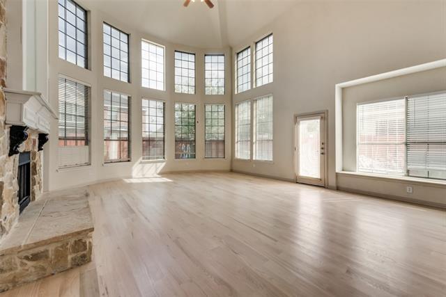 Building Photo - 701 Player Ave