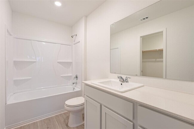 Building Photo - 240 Sambre St