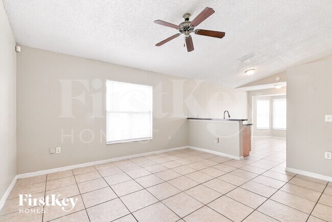 Building Photo - 6505 Viewpoint Ct