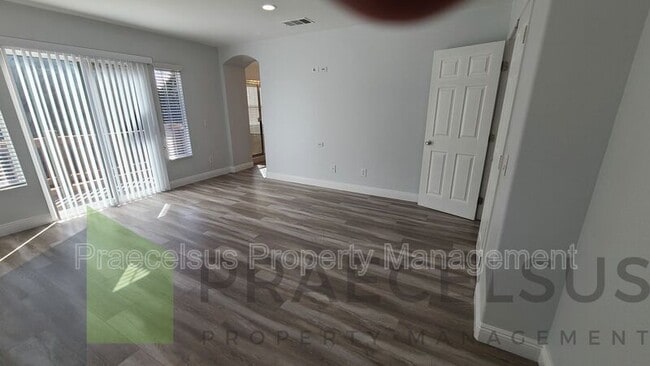 Building Photo - 4205 Tierra Bonita